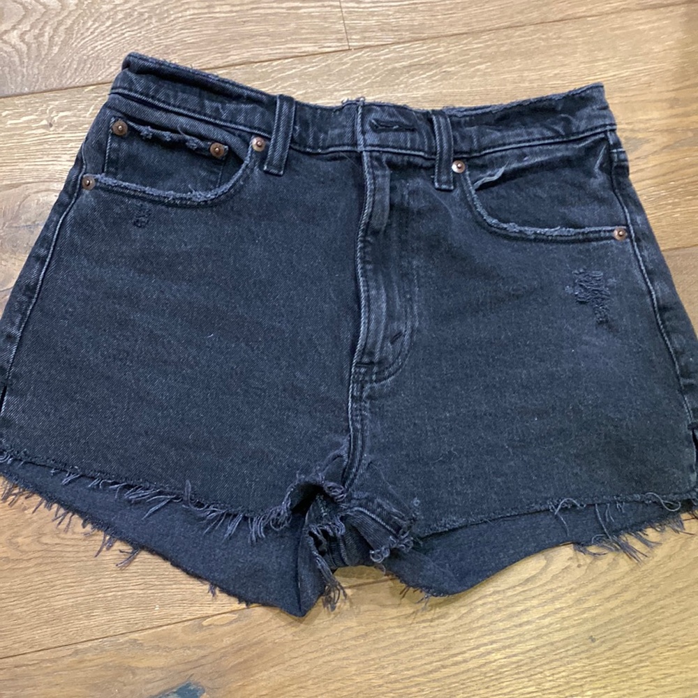 Abercrombie & Fitch High Rise Mom Shorts